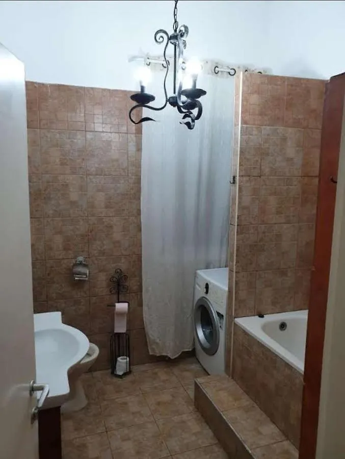 Apartment 4 Rooms נוה שאנן Haifa 0*,  Israel