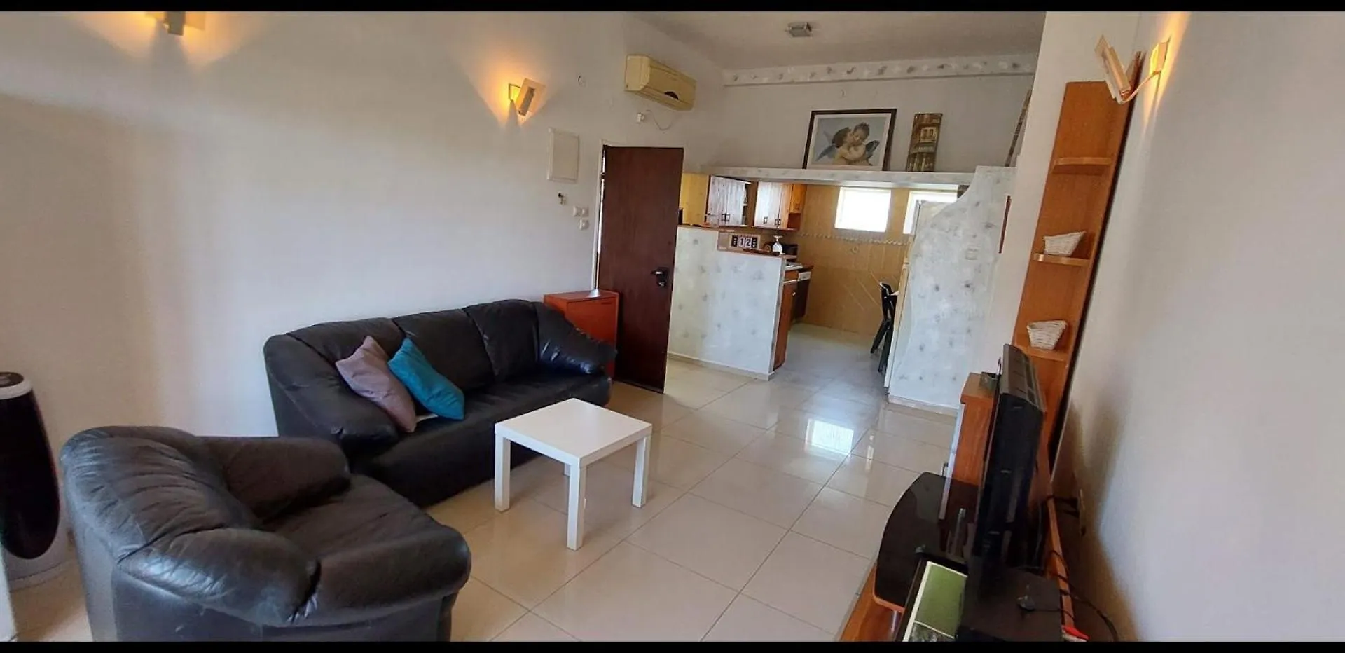 Apartment 4 Rooms נוה שאנן Haifa Israel